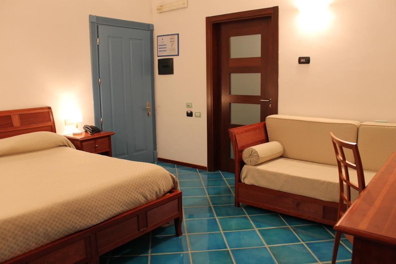 Hotel Pisacane Sapri Exterior photo
